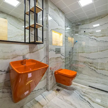 Aria Riva شقة فندقية 4*