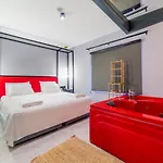 Aria Riva Aparthotel 4*