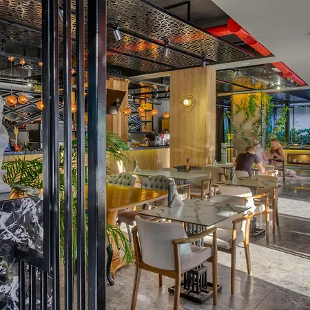 Aria Riva Aparthotel *