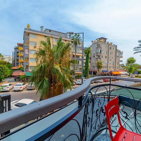 Ξενοδοχείο με διαμερίσματα Aria Riva 4*